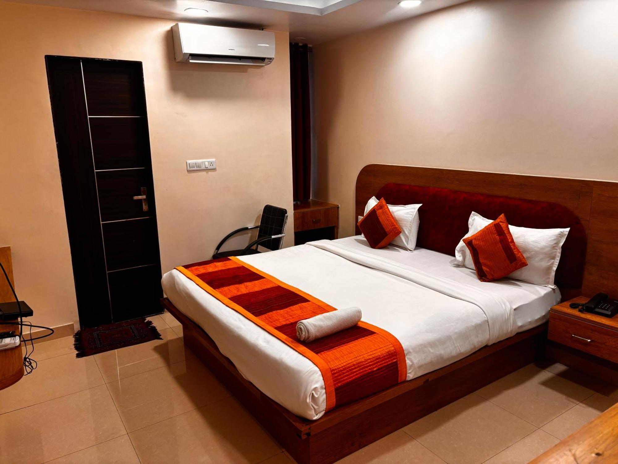 Hotel Gulabi Nagri, Malviya Nagar, Dźajpur Zewnętrze zdjęcie